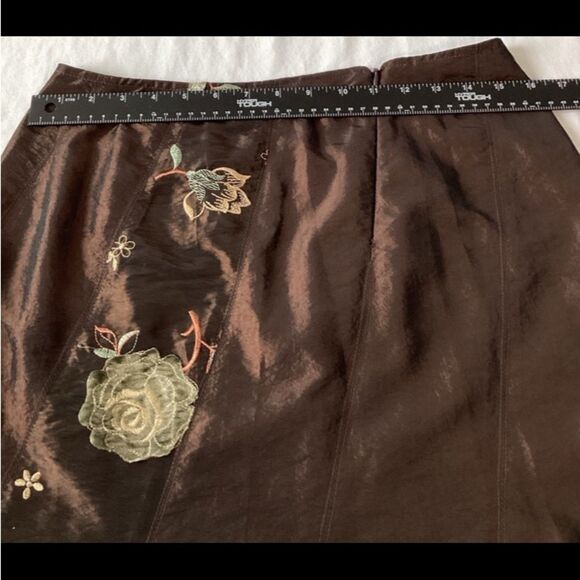 Reuma Sachs Suit Women’s Size Medium Color Brown 2 pc Floral Jacket Plain Skirt - Picture 8 of 13